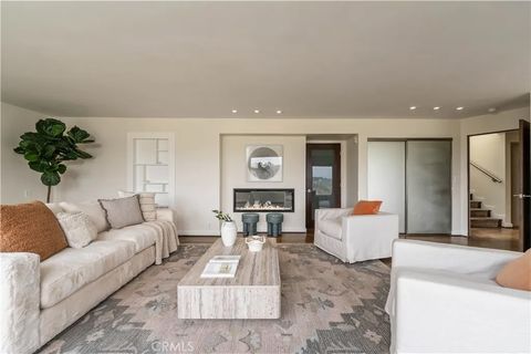Tiny photo for 1680 Summitridge Drive, Beverly Hills, CA 90210 (MLS # SR25244048)