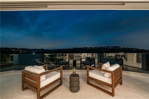 Tiny photo for 1680 Summitridge Drive, Beverly Hills, CA 90210 (MLS # SR25244048)