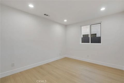 Tiny photo for 2706 S Cochran Ave, Los Angeles, CA 90016 (MLS # DW25275554)