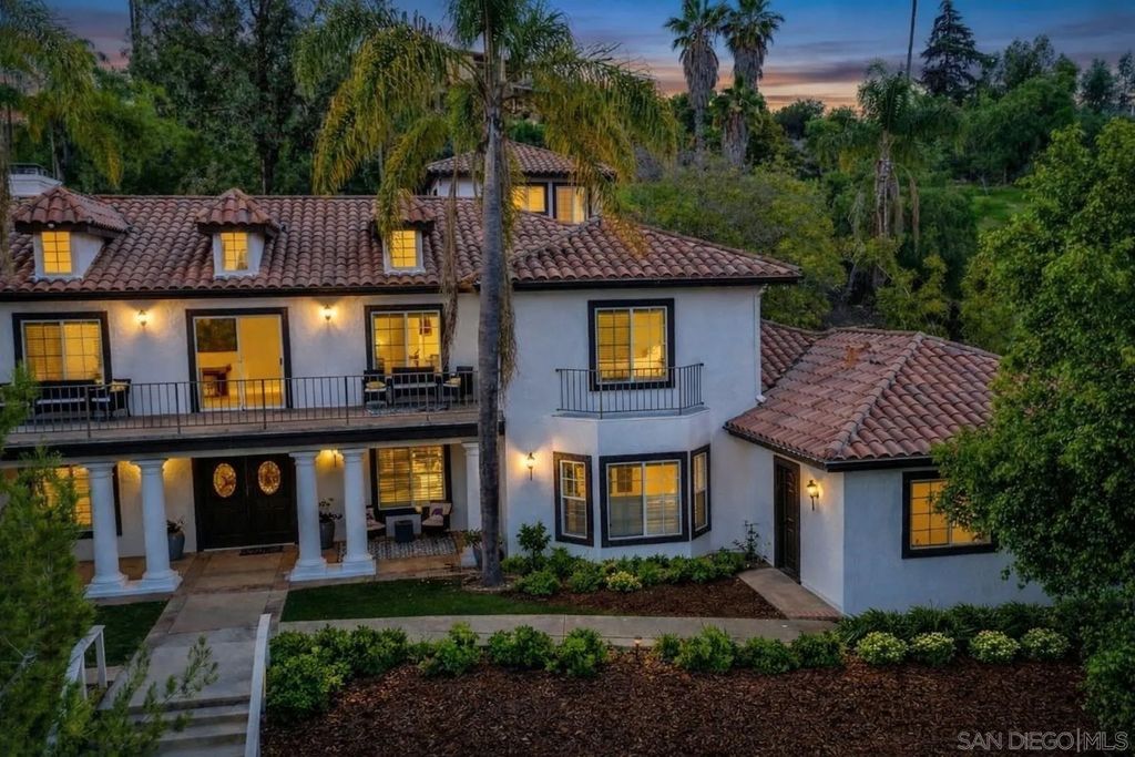 Photo of 1696 Gil Way, Vista, CA 92084 (MLS # 250044676)