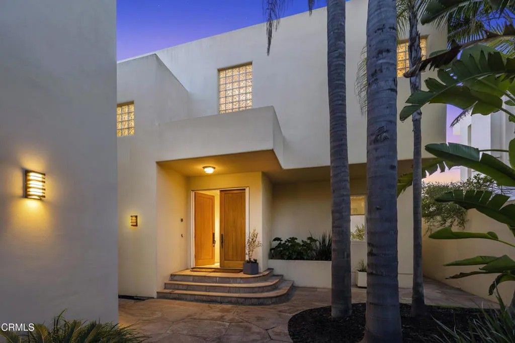 Photo of 5344 Rincon Beach Park Drive, Ventura, CA 93001 (MLS # V1-33727)