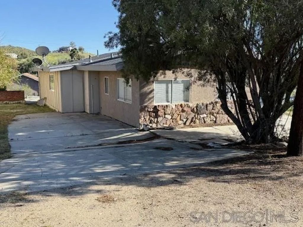 Photo of 28150 West Drive, Menifee, CA 92587 (MLS # 260005082)