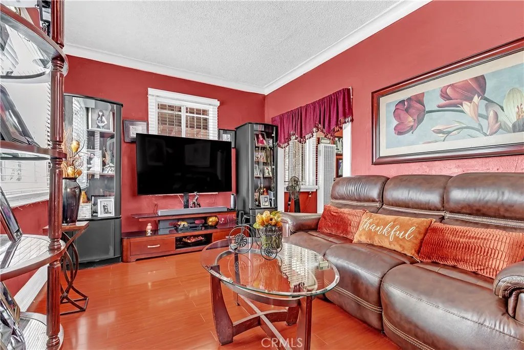344 W 83rd