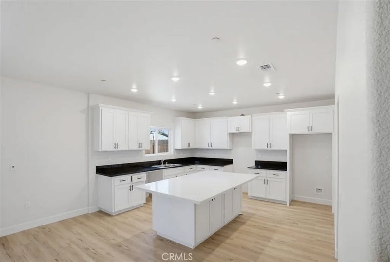 2943 Capella Dr