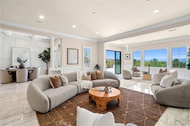 111 Shady Arbor, Irvine