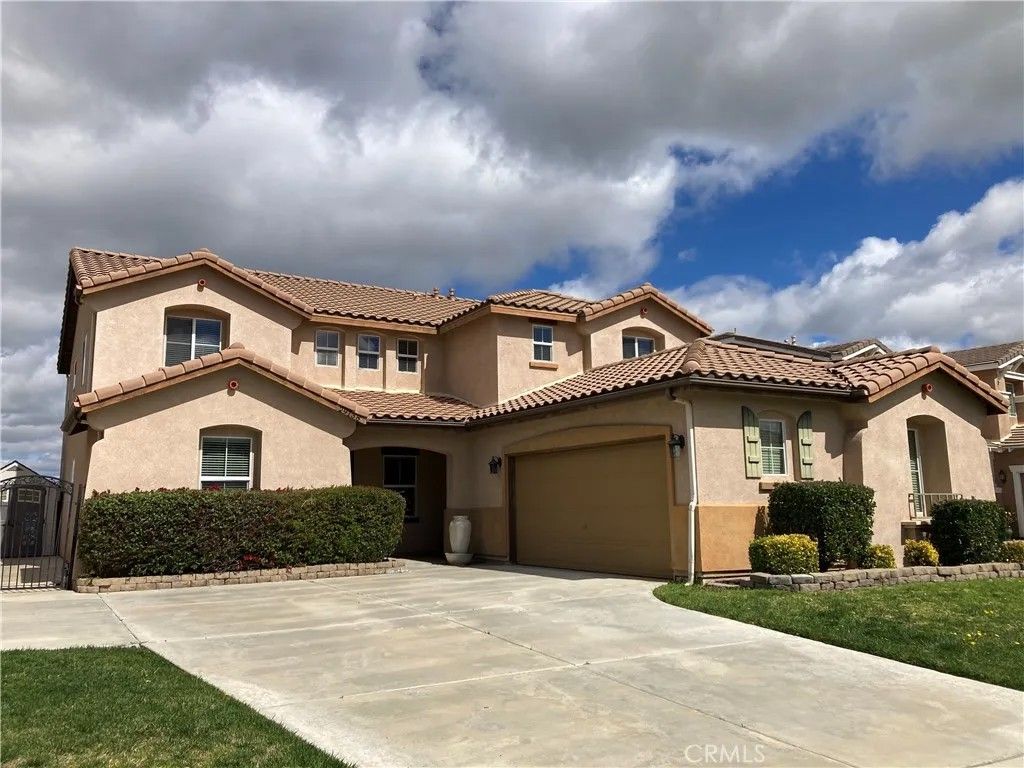 Photo of 29138 Derby Drive, Murrieta, CA 92563 (MLS # SW25234794)