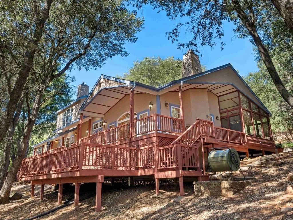 Photo of 4673 Evenstar Lane, Julian, CA 92036 (MLS # NDP2602804)