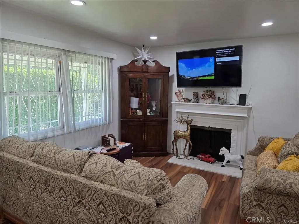 2536 Westwood Boulevard