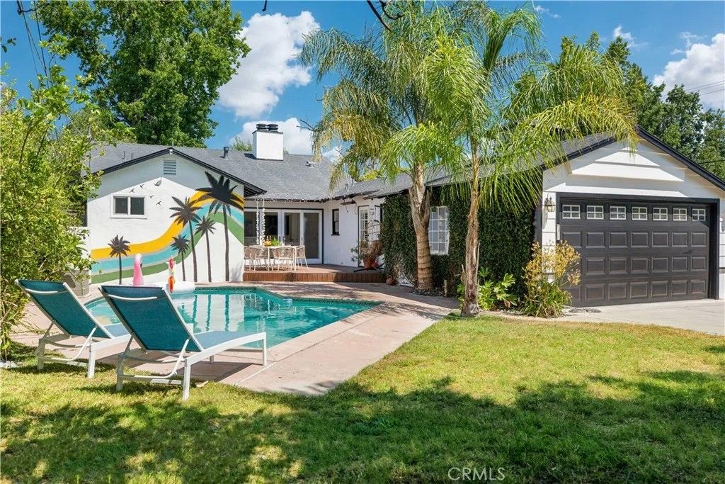 Photo of 4901 Ethel Avenue, Sherman Oaks, CA 91423 (MLS # WS26043219)