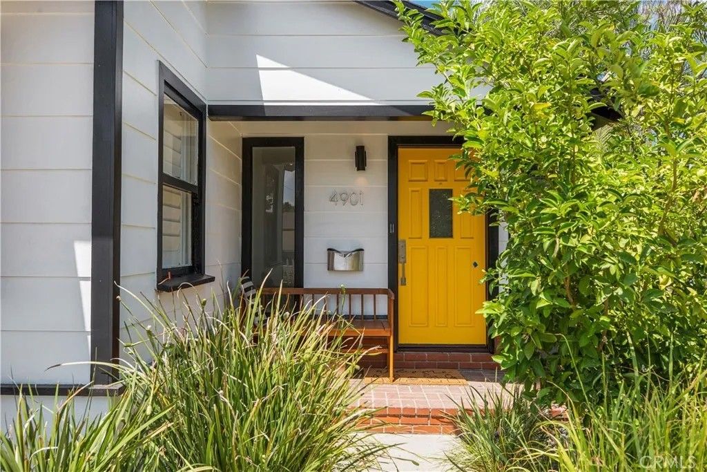 Photo of 4901 Ethel Avenue, Sherman Oaks, CA 91423 (MLS # WS26043219)