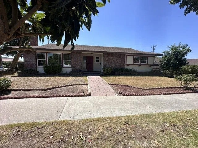 18232 AVOLINDA Drive