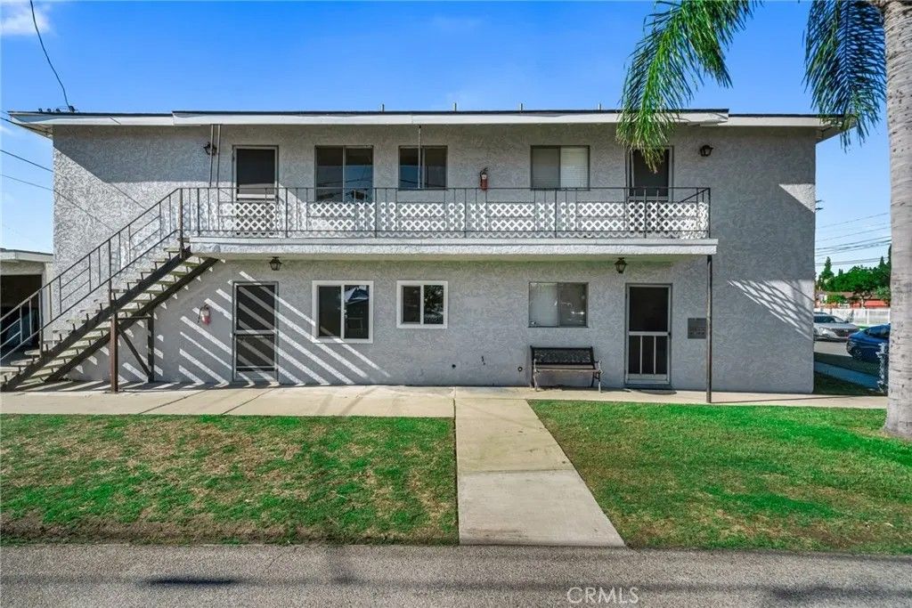 Photo of 6514 Foster Bridge Boulevard, Bell Gardens, CA 90201 (MLS # DW26006061)