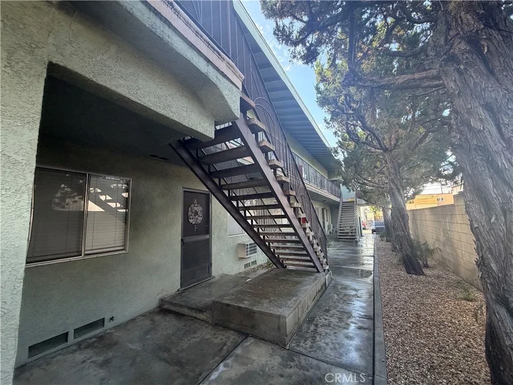7313 Comstock Avenue