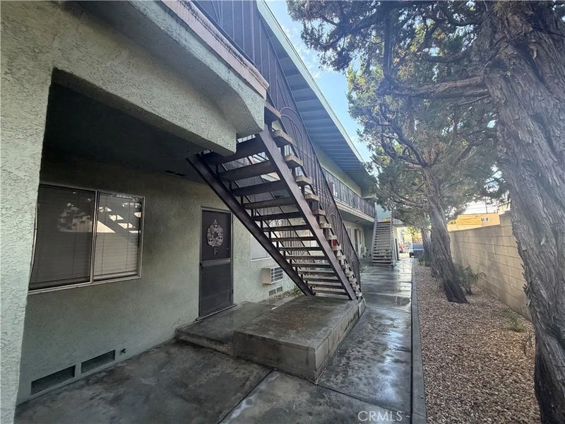 7313 Comstock Avenue