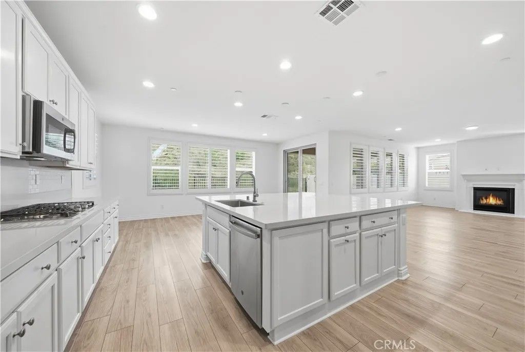 Photo of 35909 Shetland Hls, Fallbrook, CA 92028 (MLS # SW25263818)