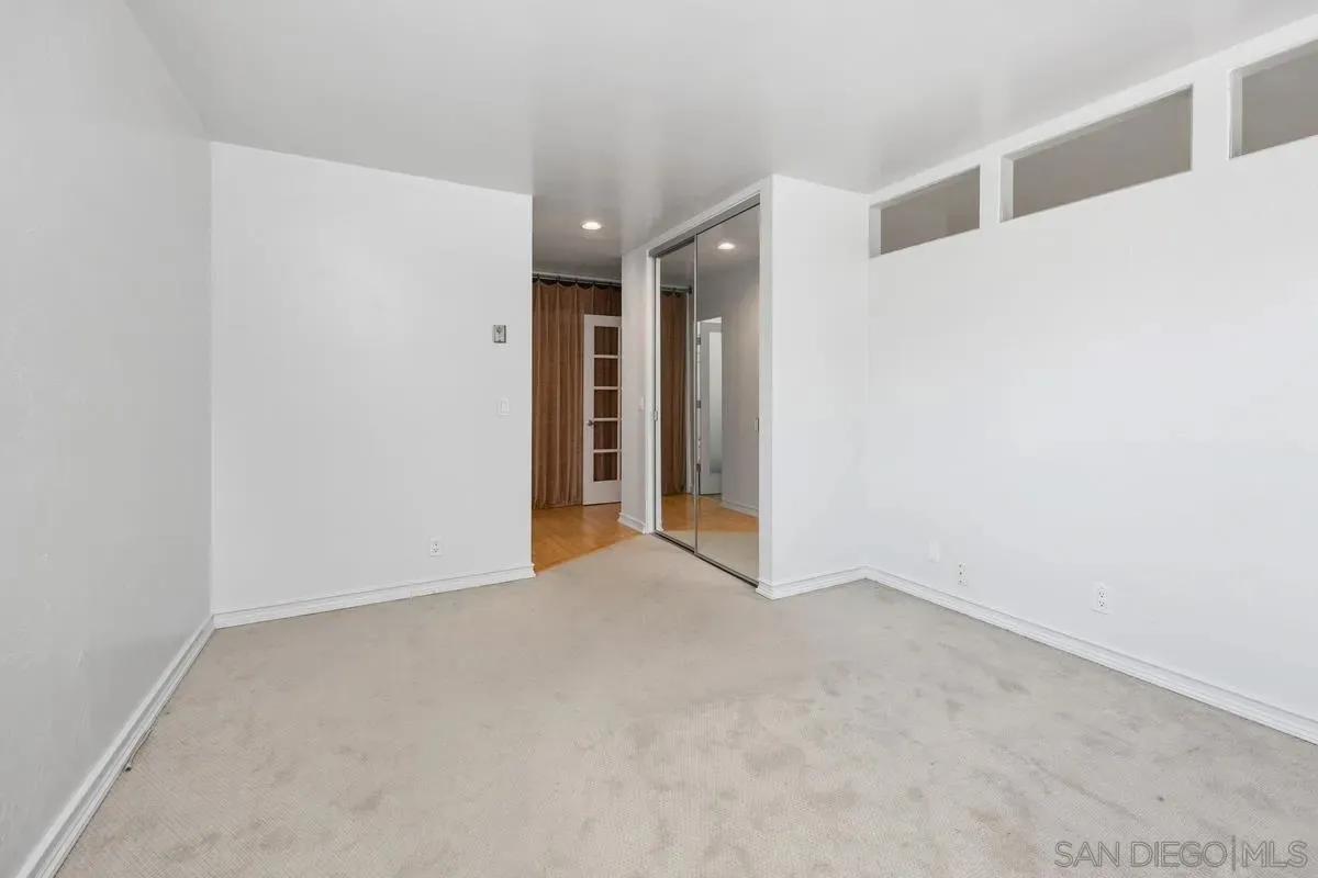 La Jolla, California 92037, United States, 1 Bedroom Bedrooms, ,1 BathroomBathrooms,Residential,Active,246735