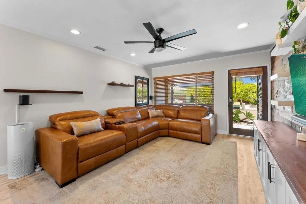 2784 Havasupai Avenue