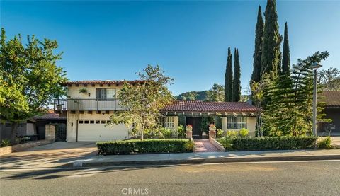 Photo of 3216 Beaudry Terrace, Glendale, CA 91208 (MLS # GD26045858)