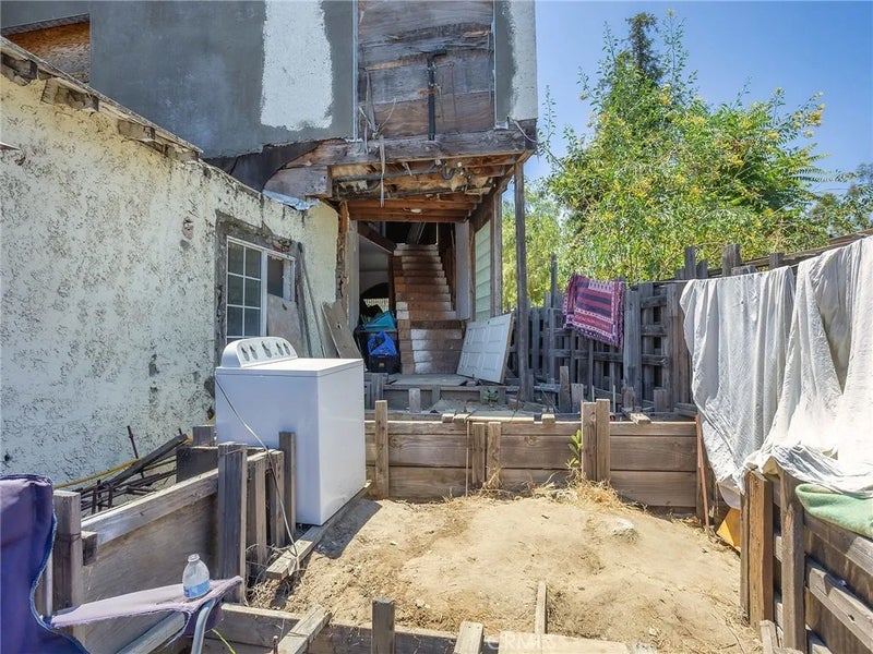 4463 Bellflower