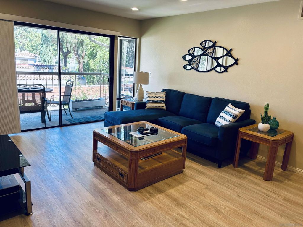 Photo of 12575 Oaks North Dr #219, San Diego, CA 92128 (MLS # 250044591)