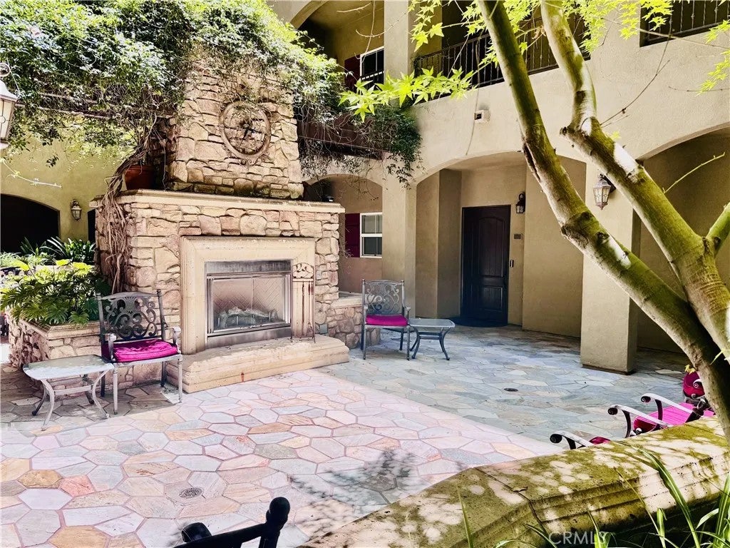 13200 Moorpark