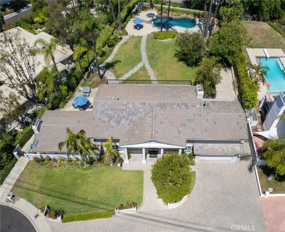 5012 Sanlo Place