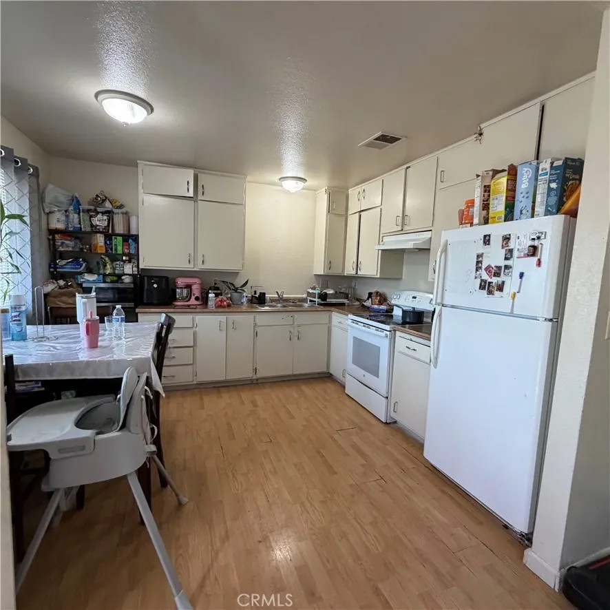 1567-- 1573 Ellen Court