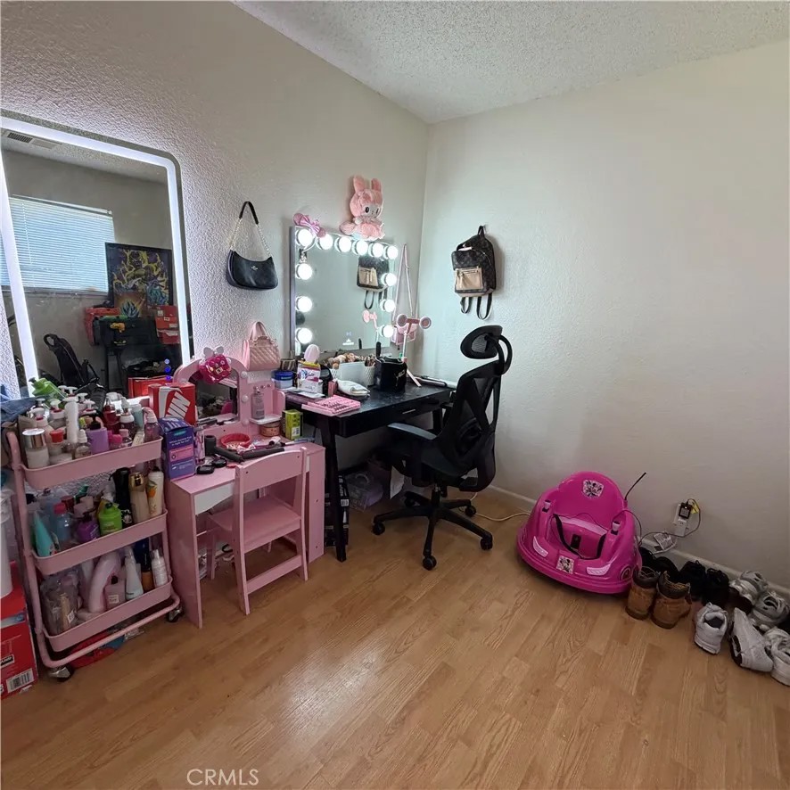 1567-- 1573 Ellen Court