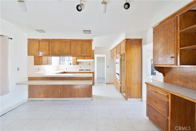 9720 Tunney