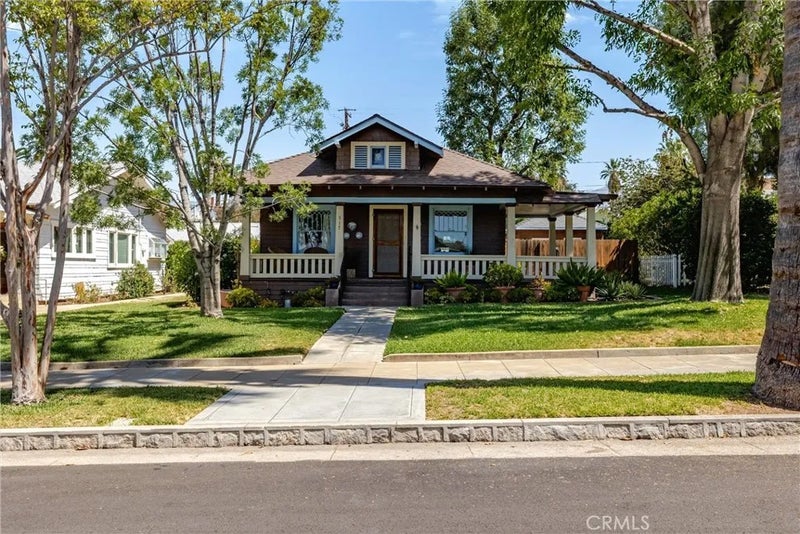 517 S 4th Street