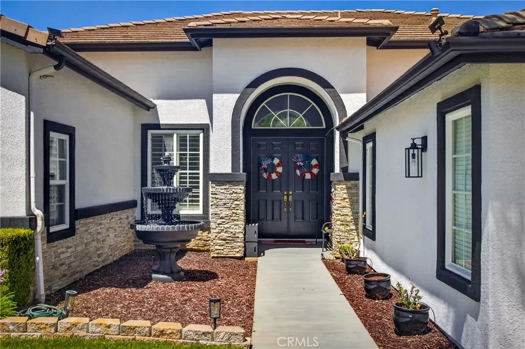 13596 Mesa Crest Drive