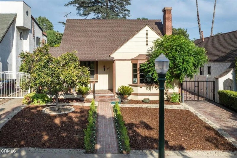 1226 Carmen Drive