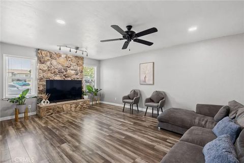 Photo of 321 Circle Drive, Bakersfield, CA 93308 (MLS # SR25279730)