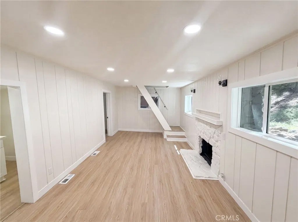 982 Oak