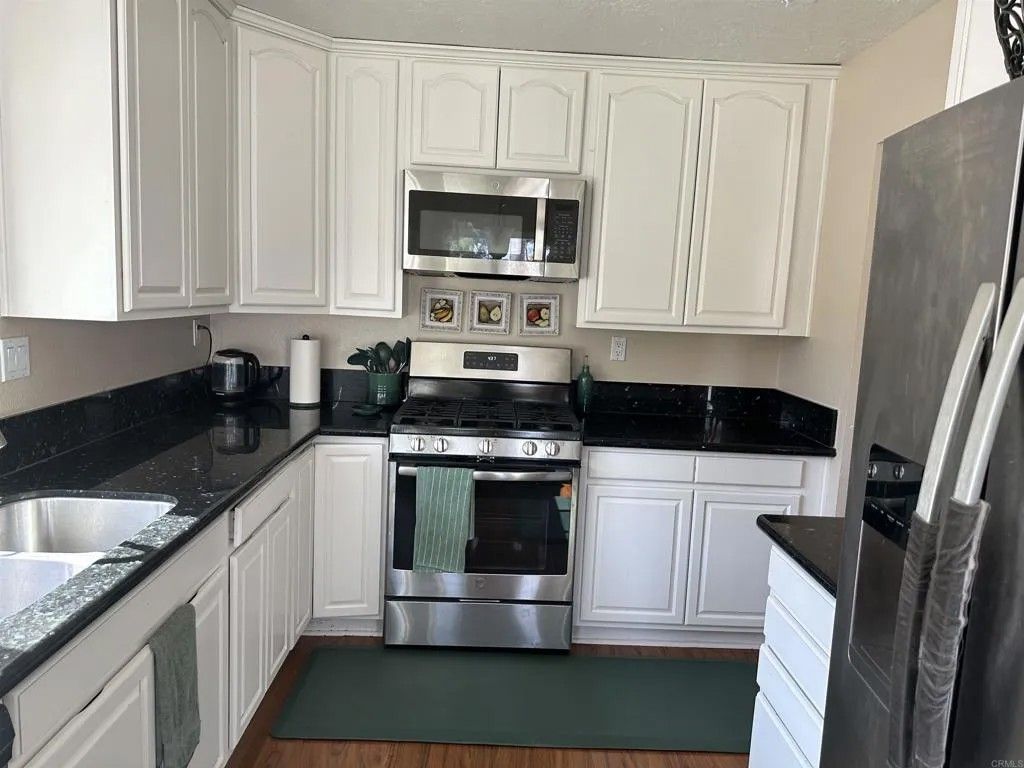 Photo of 12972 Cristallo Pl Place, San Diego, CA 92130 (MLS # NDP2509683)