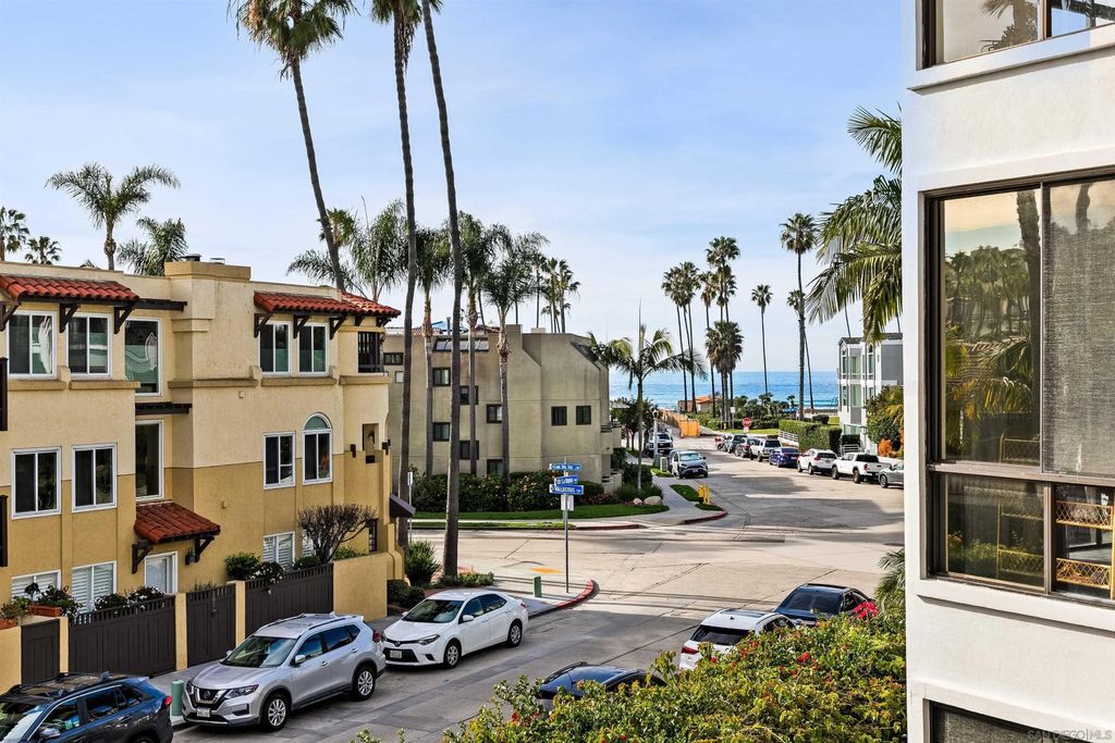 Photo of 8110 El Paseo Grande #203, La Jolla, CA 92037 (MLS # 260004569)