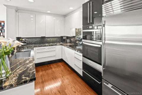 Tiny photo for 700 Front St #1303, San Diego, CA 92101 (MLS # 260023659)