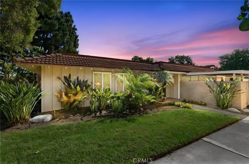 3095 N Via Serena B