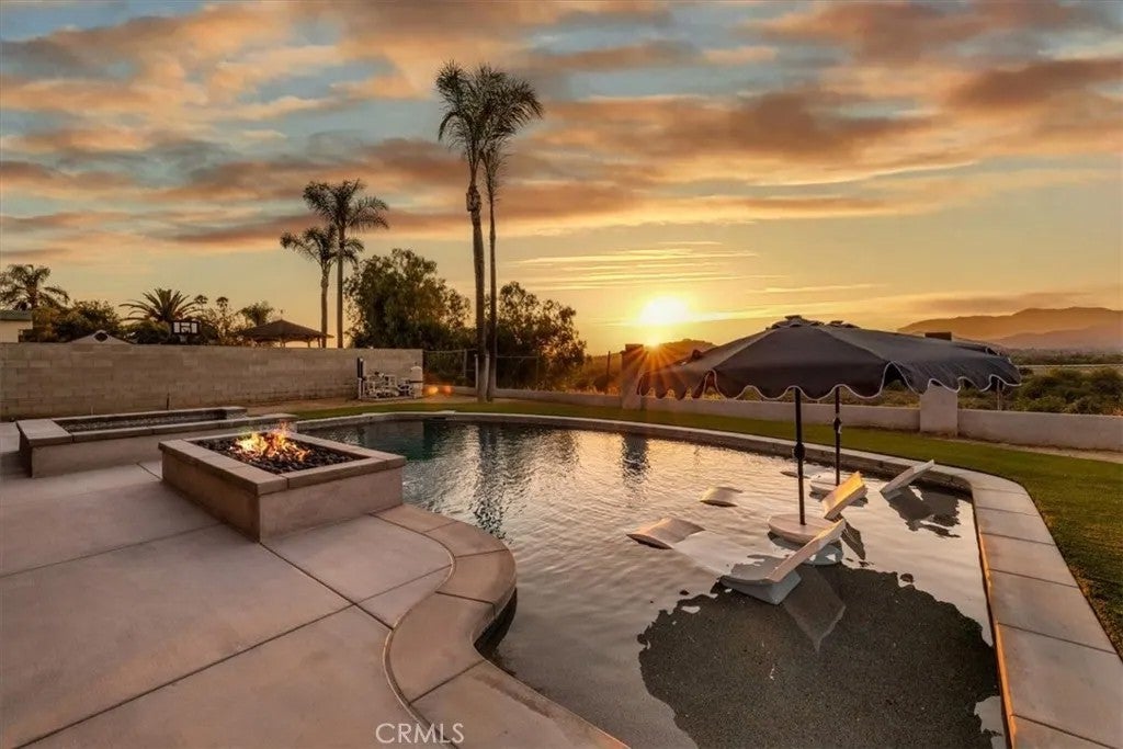 5813 Old Ranch