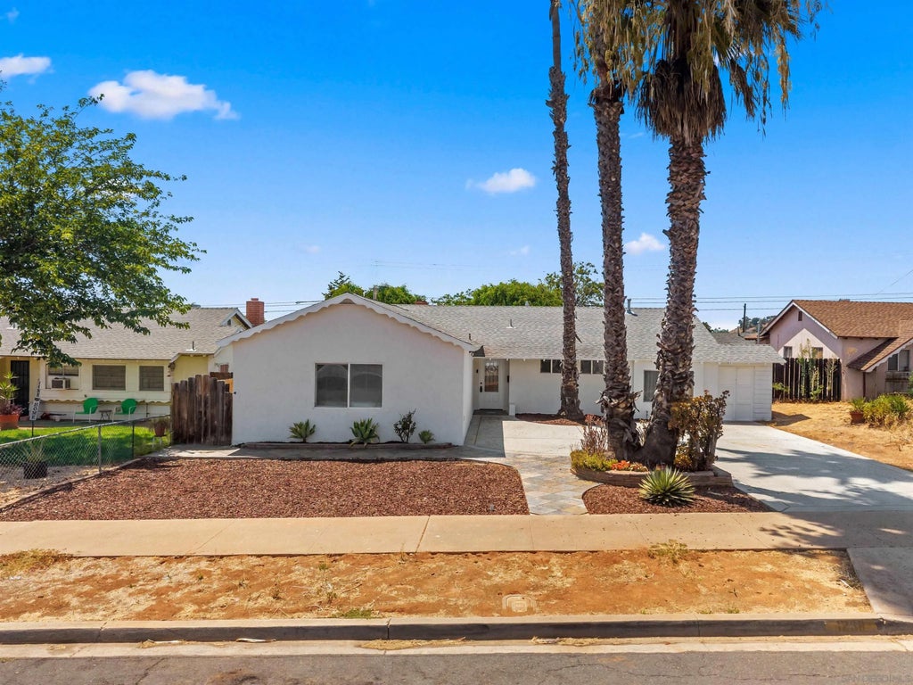 Photo of 1238 Tangerine ST, El Cajon, CA 92021 (MLS # 260019799)