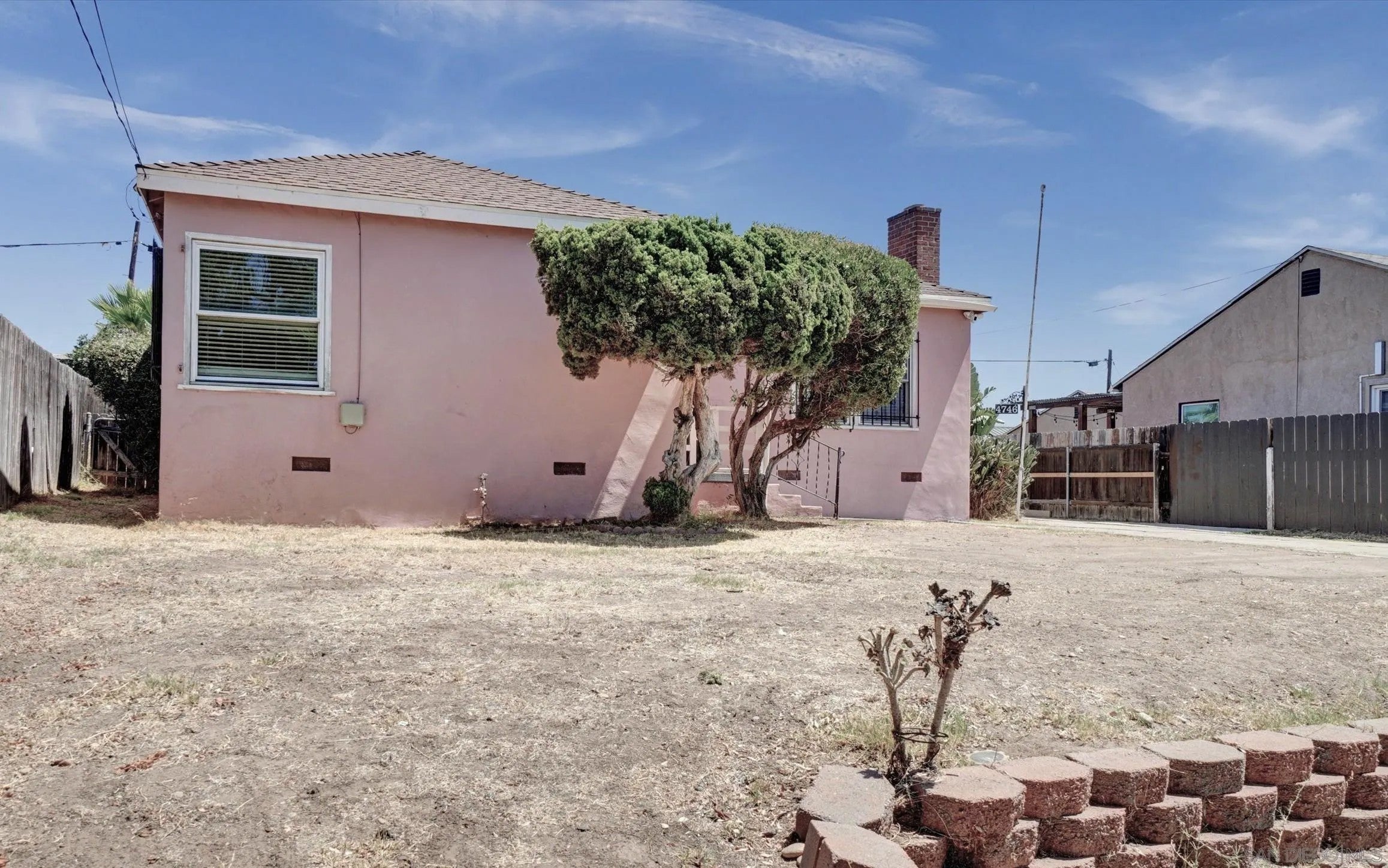 4746 Beech