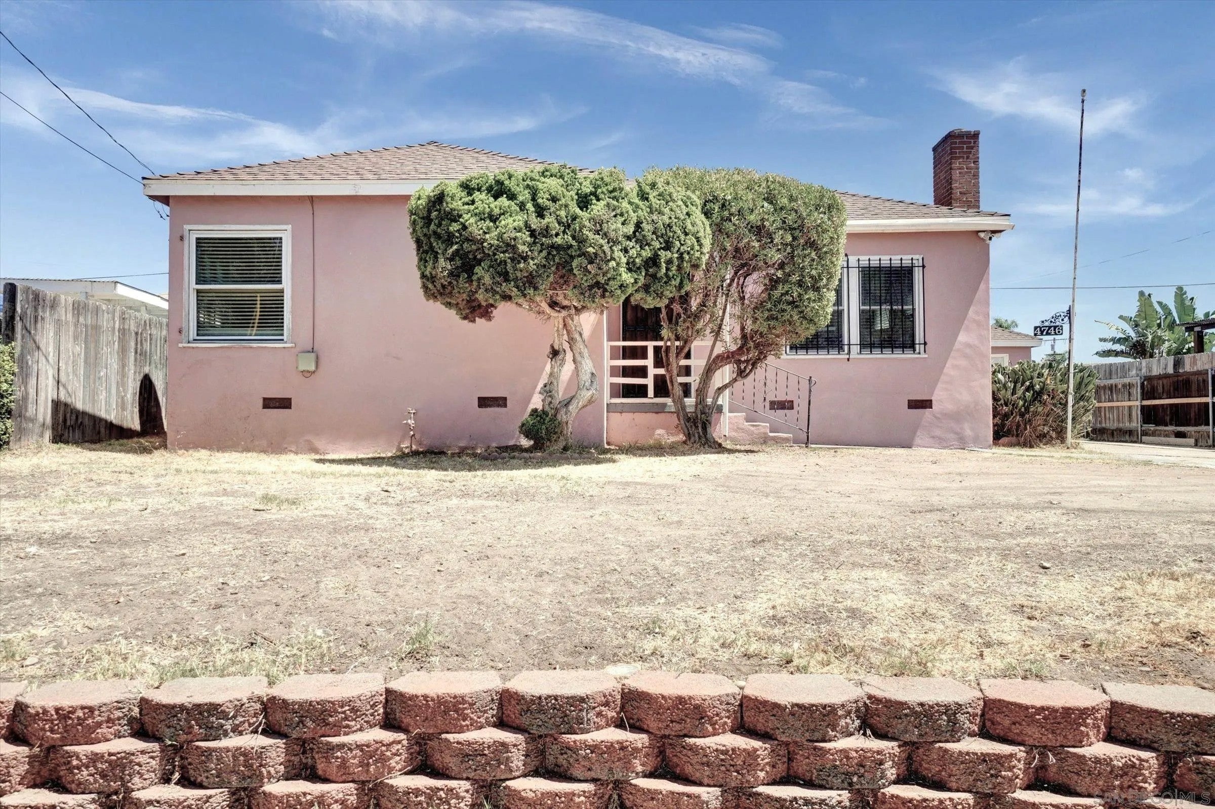 4746 Beech