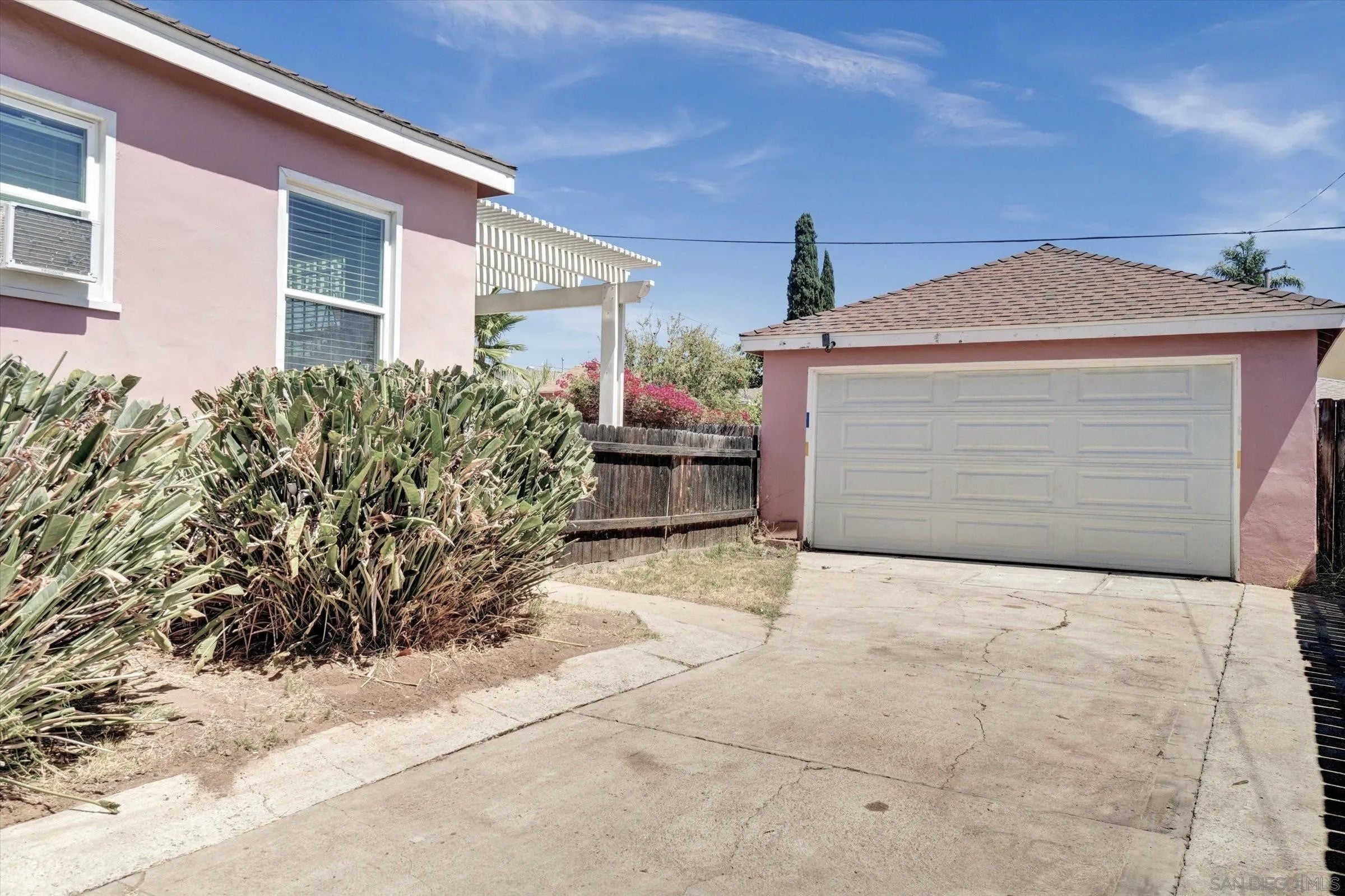 4746 Beech