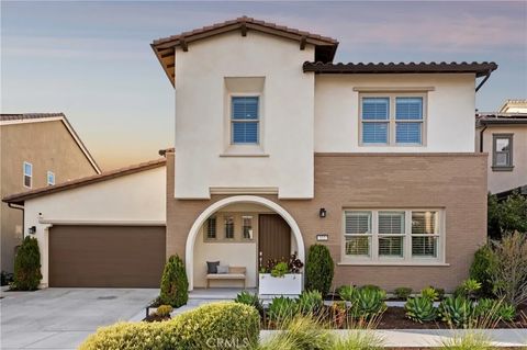 113 Pixel Irvine CA 92618