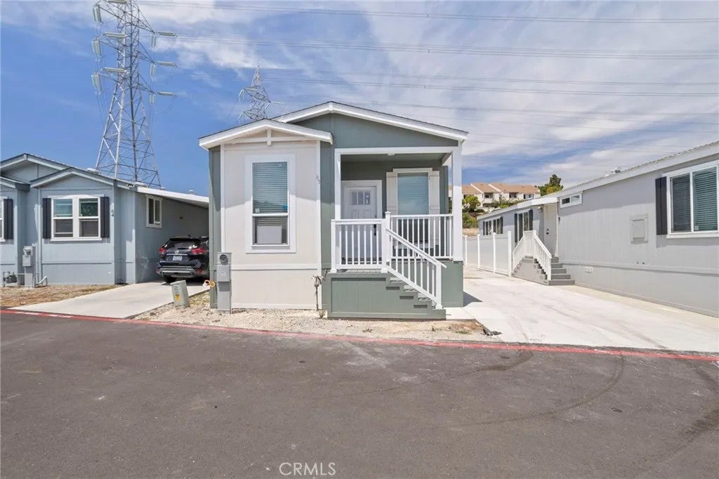 3030 Oceanside 65