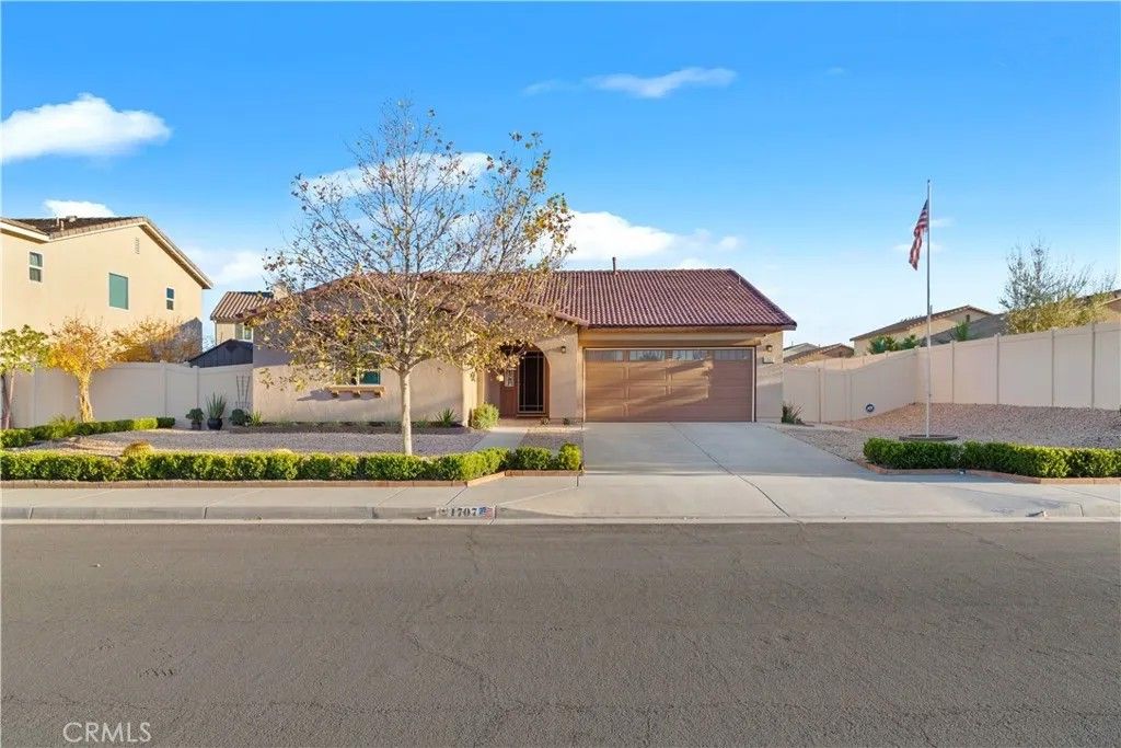 Photo of 1707 Wheelbarrow Way, San Jacinto, CA 92582 (MLS # IG25275787)