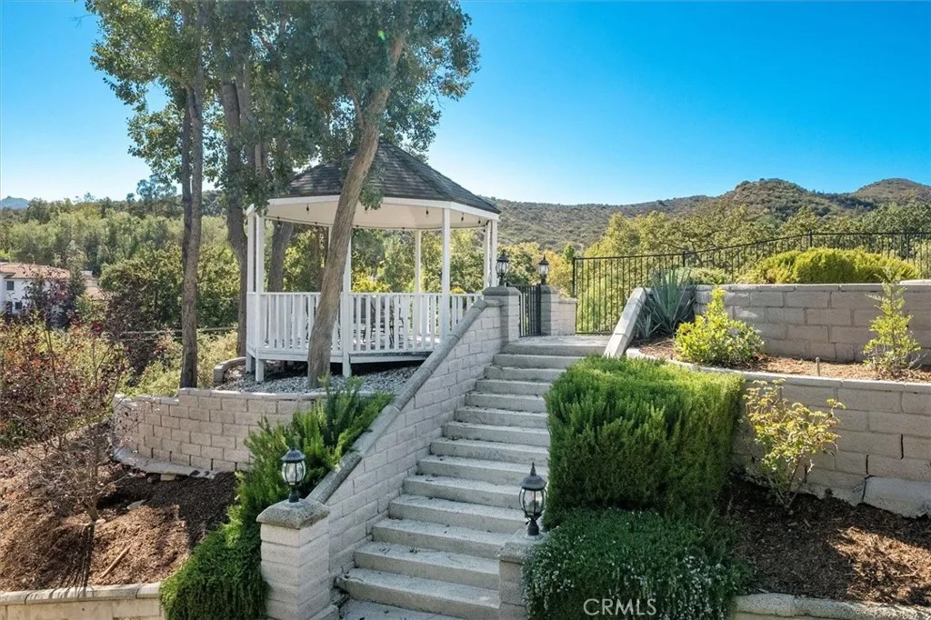 28933 Wagon Road