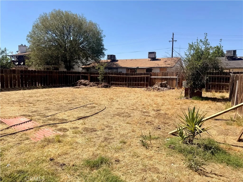 545 E Valley