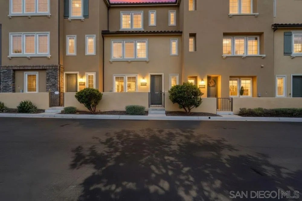 11011 Logan Way