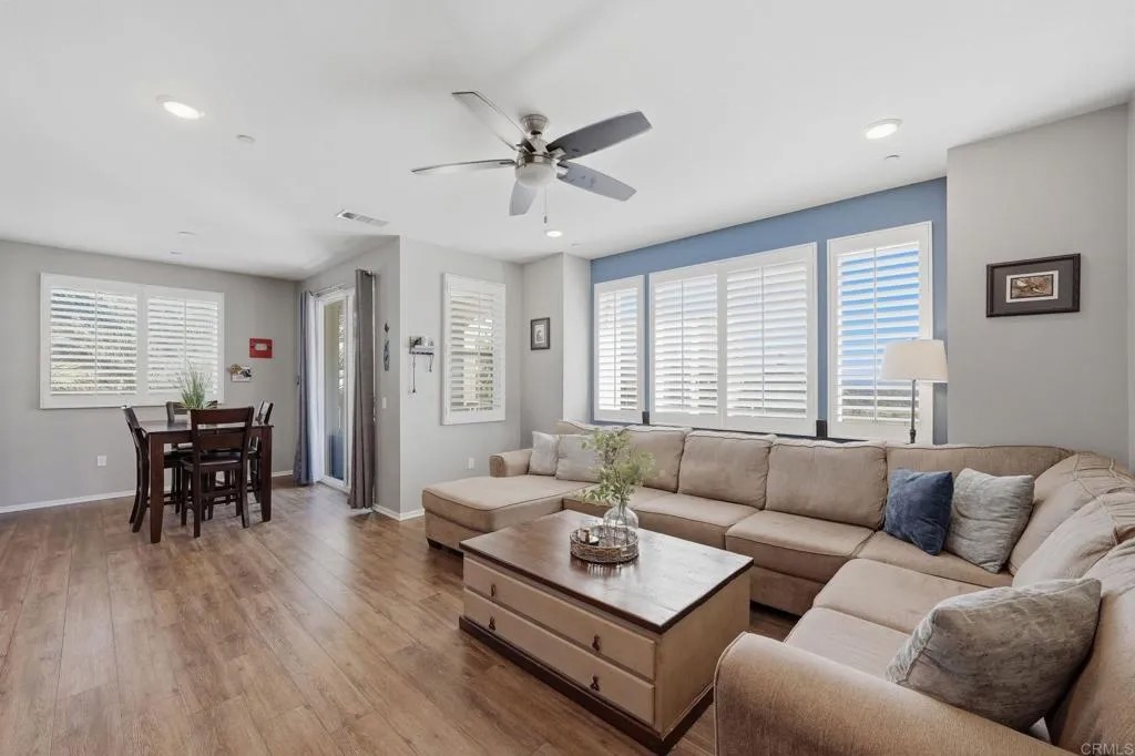 1251 Paseo Sea Grass 114